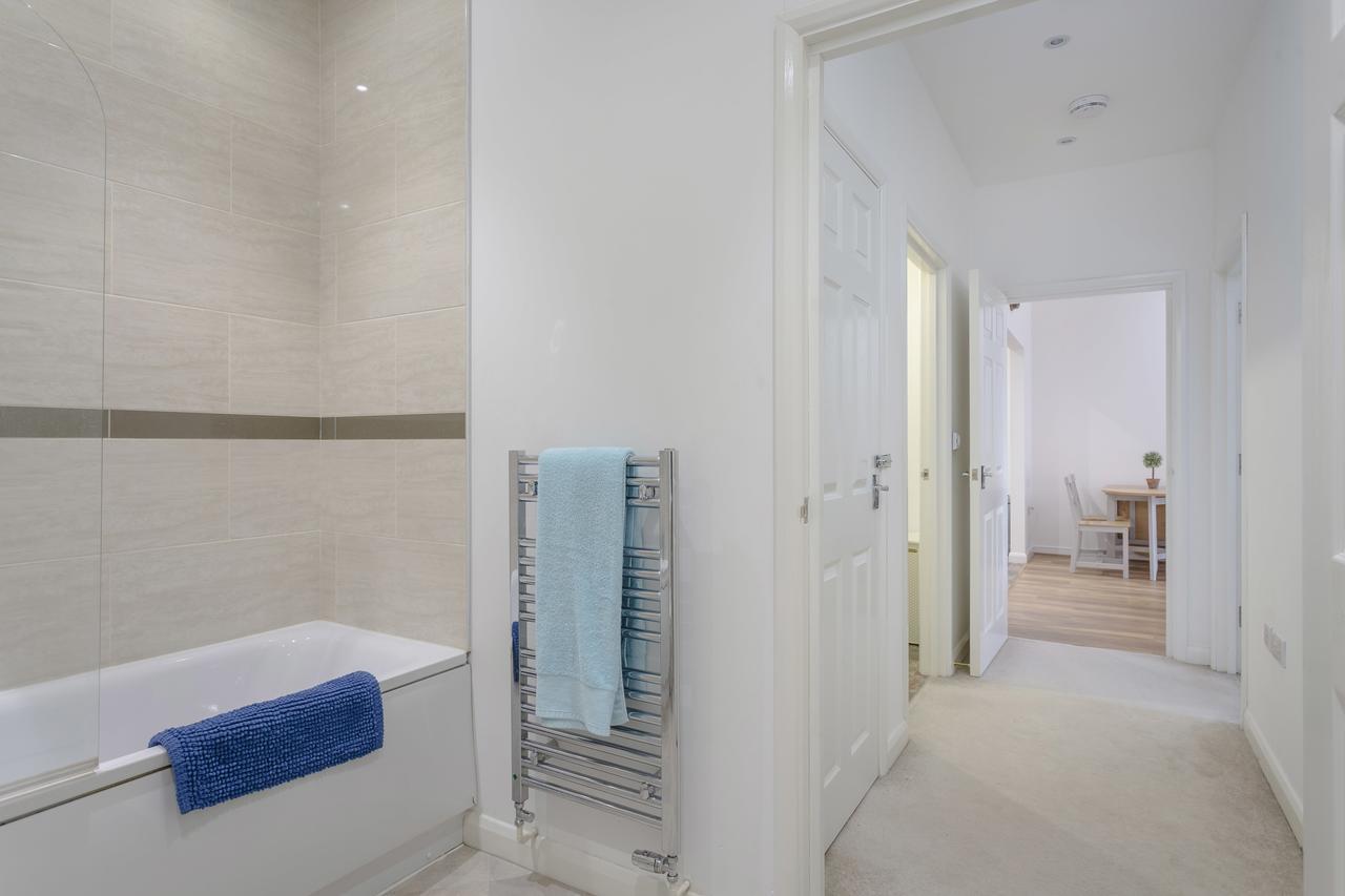1 Bed Apt Sleeps 4 Luton  Ngoại thất bức ảnh